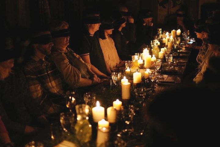 иммерсивный спектакль Юлии Литвиненко в Бийске_az_art_svet.jpg