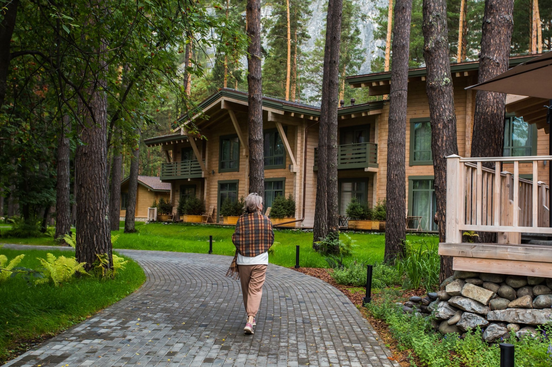 отель Гранд шале Алтай_Валерий Степанюк.jpg