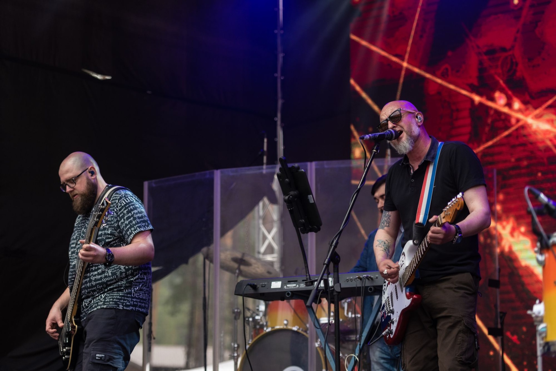 выступление группы Фогель и К на фестивале Цветение маральника_Сергей Богомолов.jpg