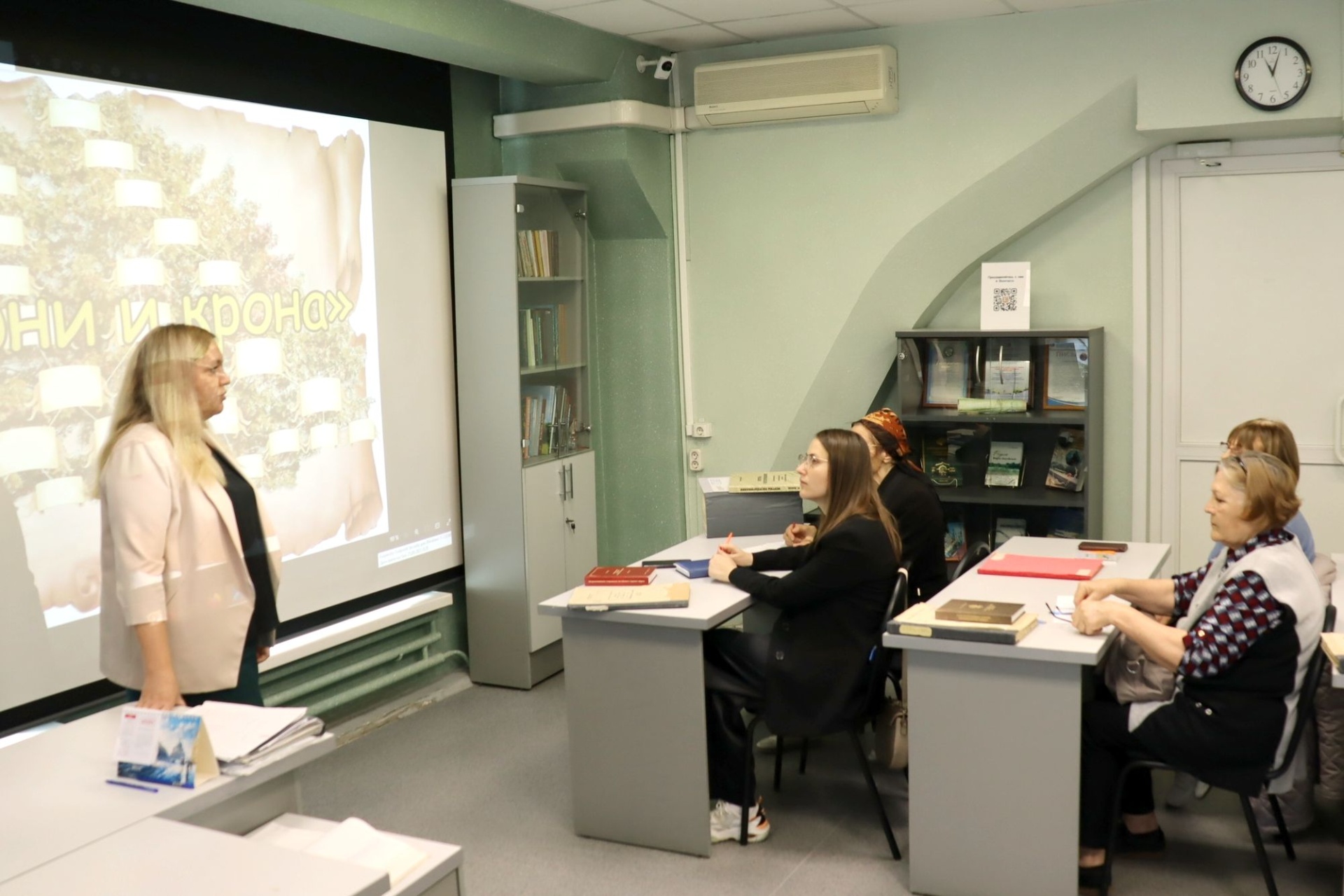 мастер-класс в госархиве на экскурсионном флешмобе_Виктории Станиславских_gaak22.jpg