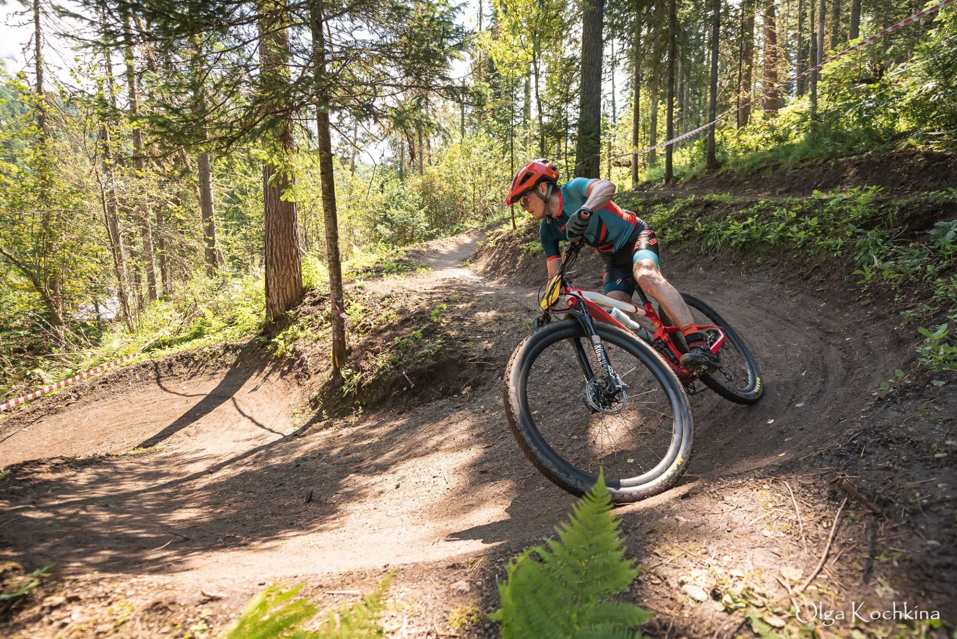 гонки на трассе велопарка Белка в колесе_Ольга Кочкина_squirrelbikepark.jpg