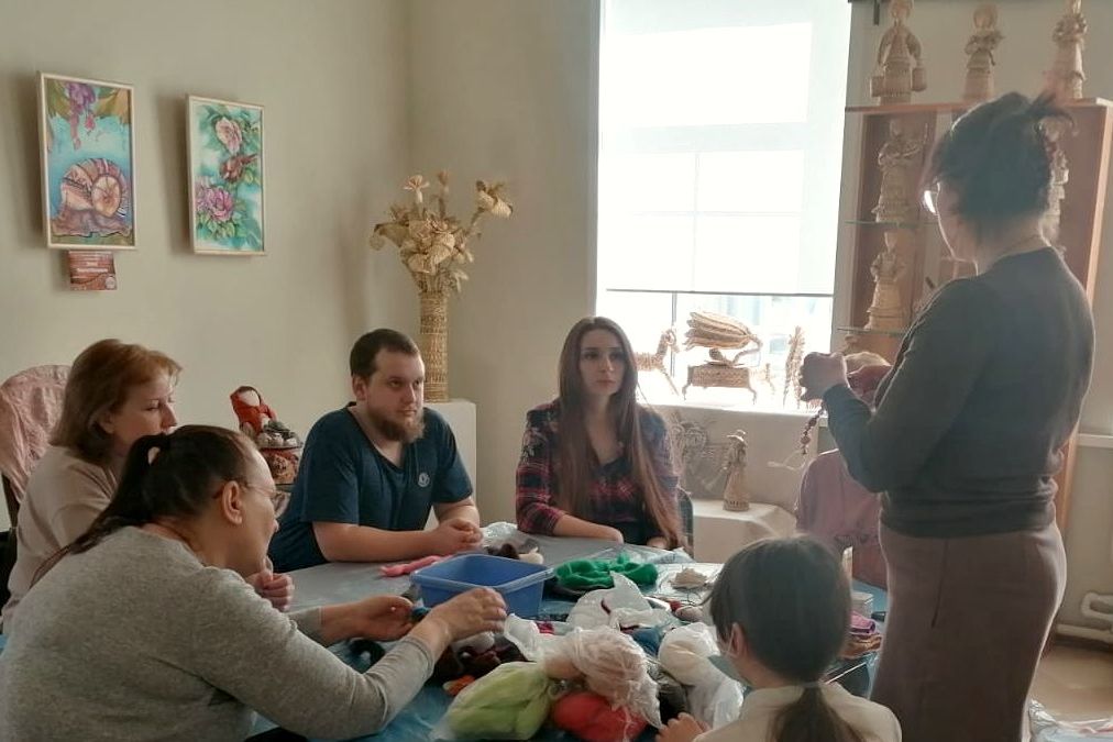 мастер-класс на выставке Территория мастерства в АГДНТ_cntdaltai.ru.jpg мастер-класс на выставке Территория мастерства в АГДНТ_cntdaltai.ru.jpg