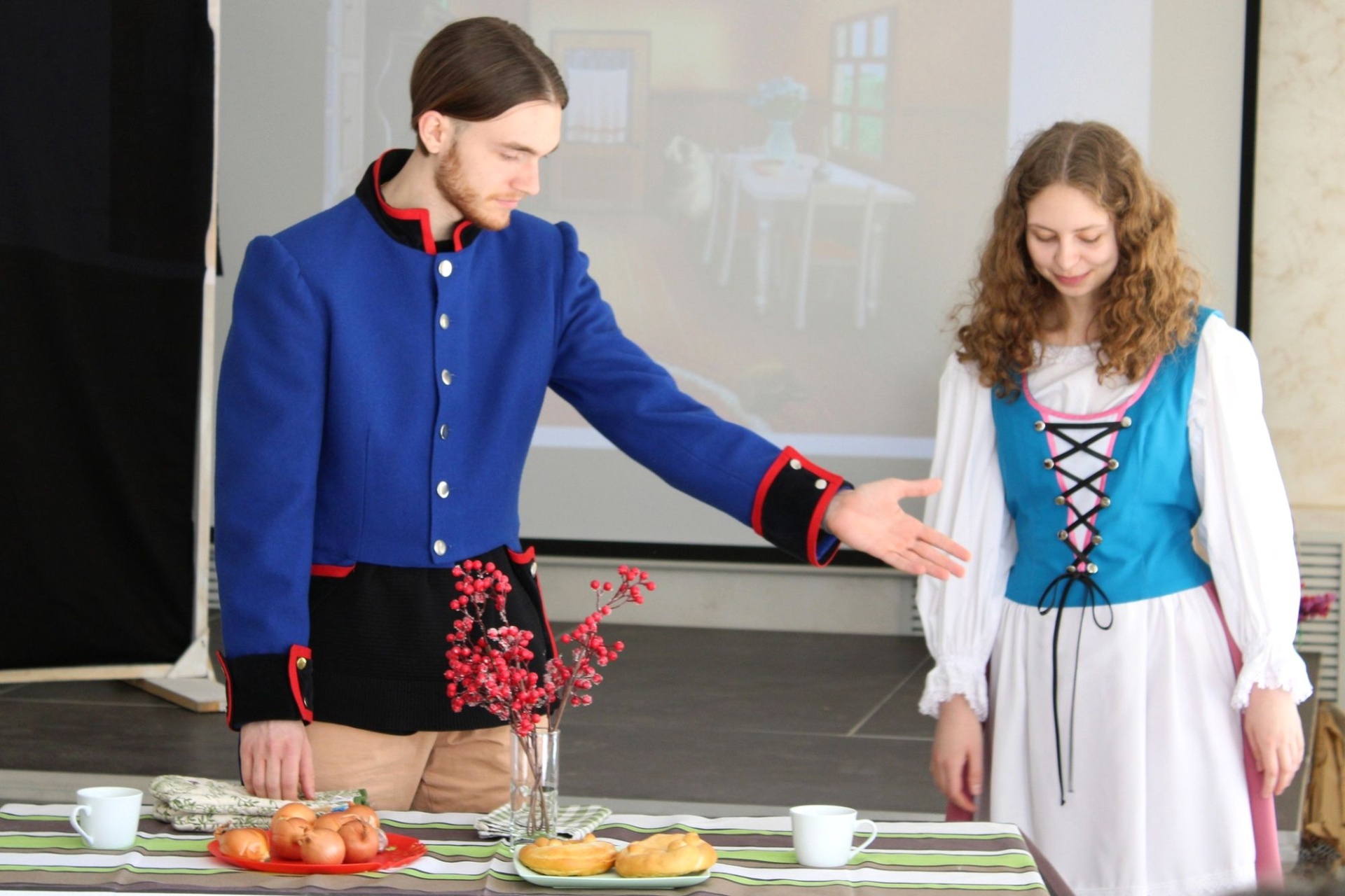 участники этнокультурного клуба российских немцев Юность_bluetezeit.jpg