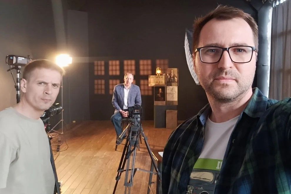 съемочная группа и эксперт проекта Серебряный век Алтая_Николай Потешкин.jpg съемочная группа и эксперт проекта Серебряный век Алтая_Николай Потешкин.jpg