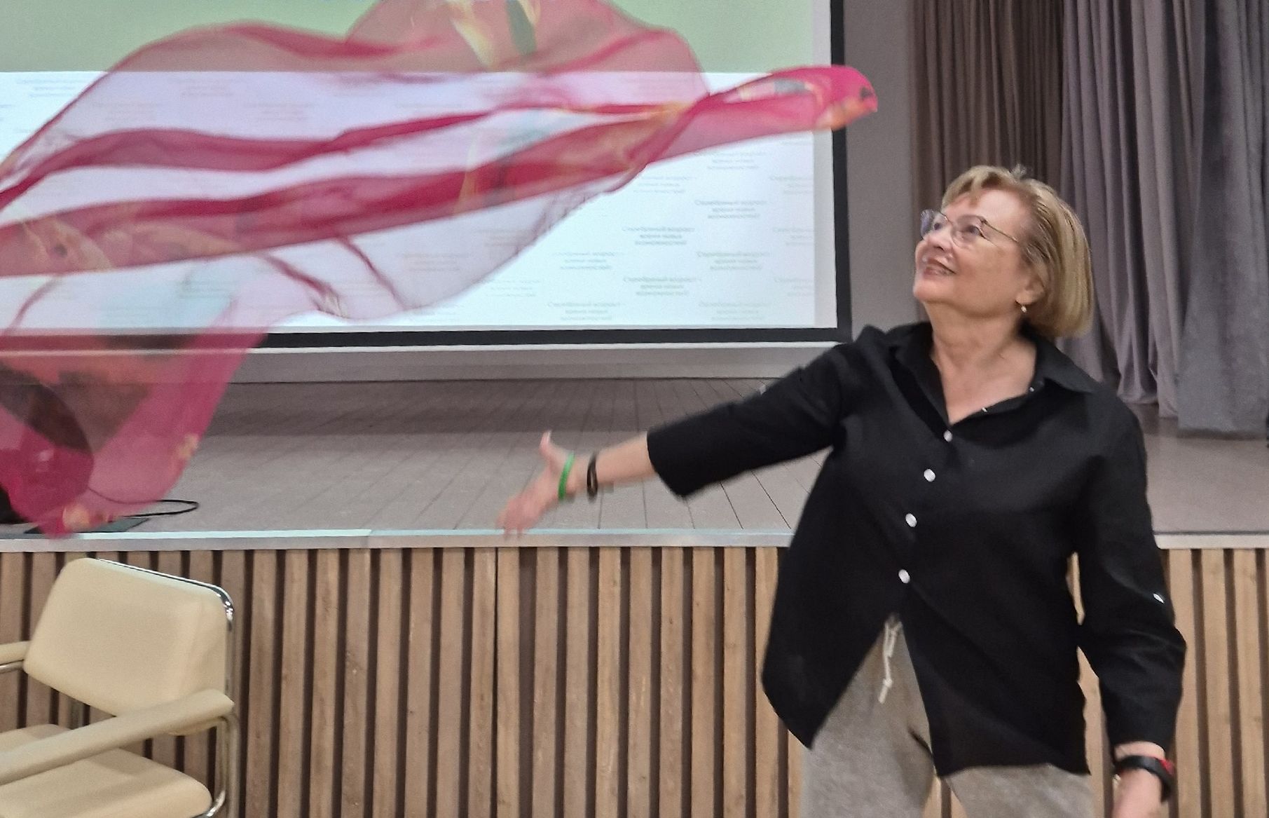 мастер-класс на Декаде серебряного возраста_Татьяна Пэк.jpg