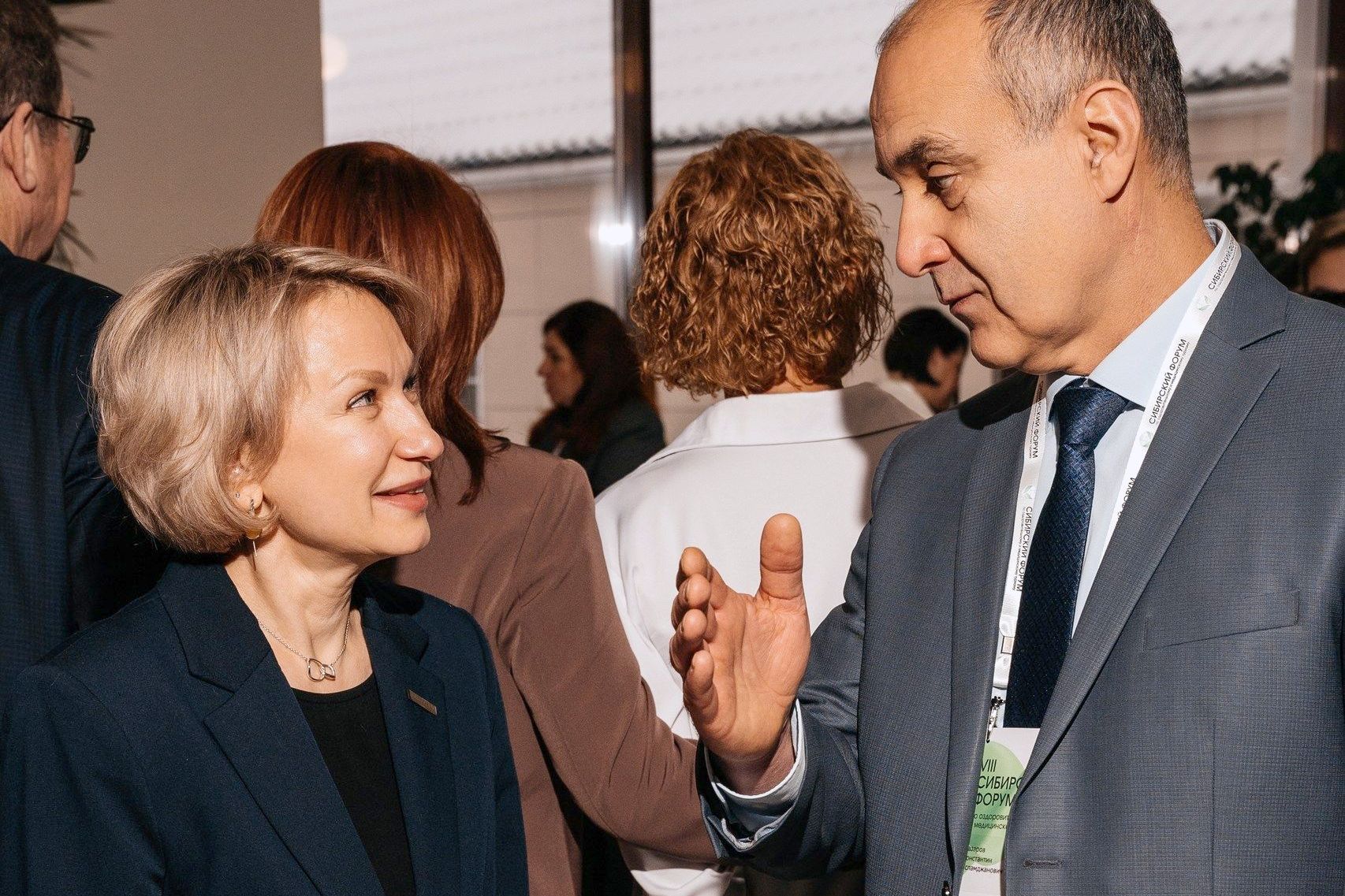 глава администрации Белокурихи на Сибмедфоруме_Алексей Павлов.jpg