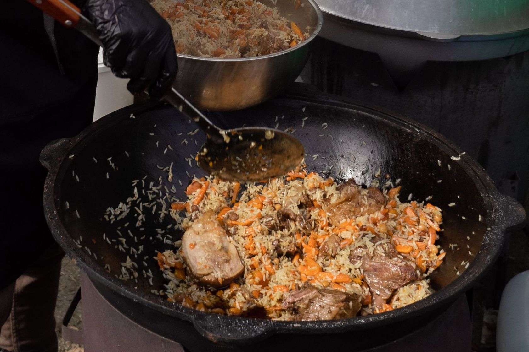 плов на фестивале Цветение маральника-_Сергей Богомолов.jpg плов на фестивале Цветение маральника-_Сергей Богомолов.jpg