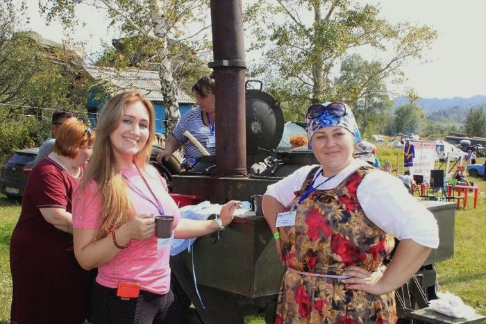 угощения на фестивале Звенигора_zmnvest.ru.jpg