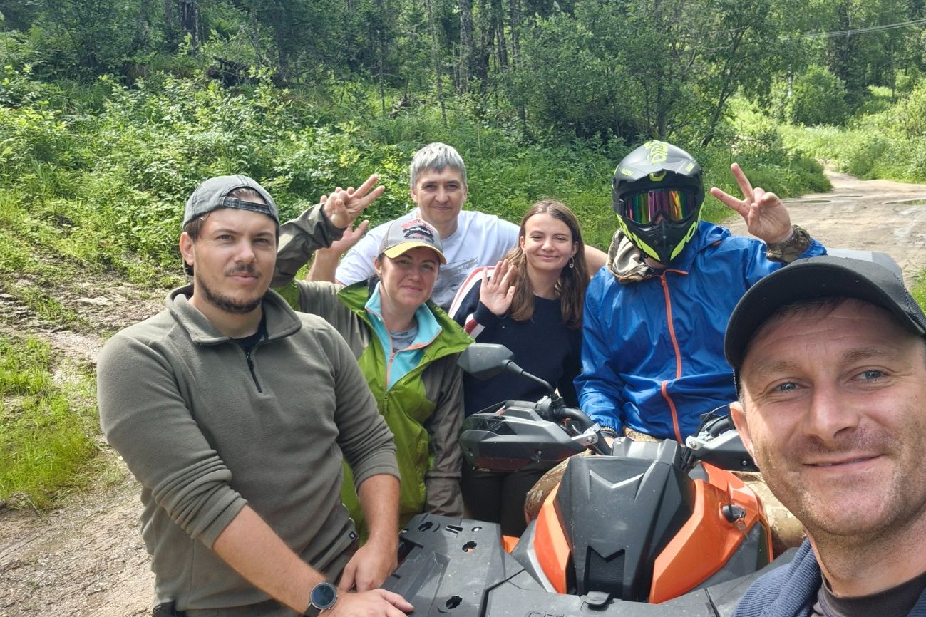 группа на маршруте Сила гор_belokurikha.ru.jpg