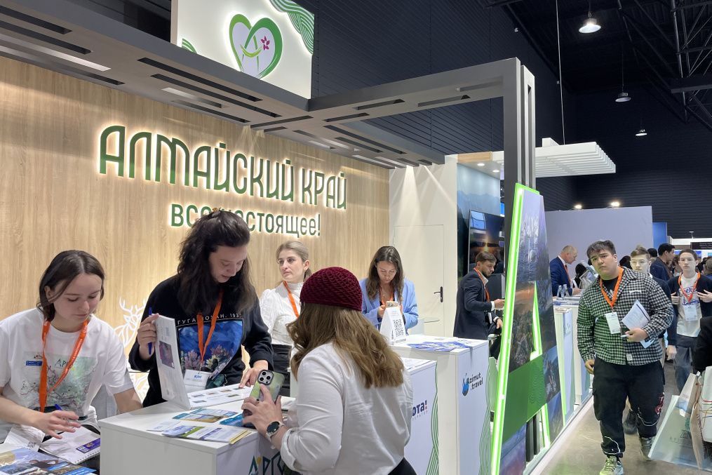 работа стенда Алтайского края на туристской выставке KITF в Казахстане _tourism.alregn.ru.jpg