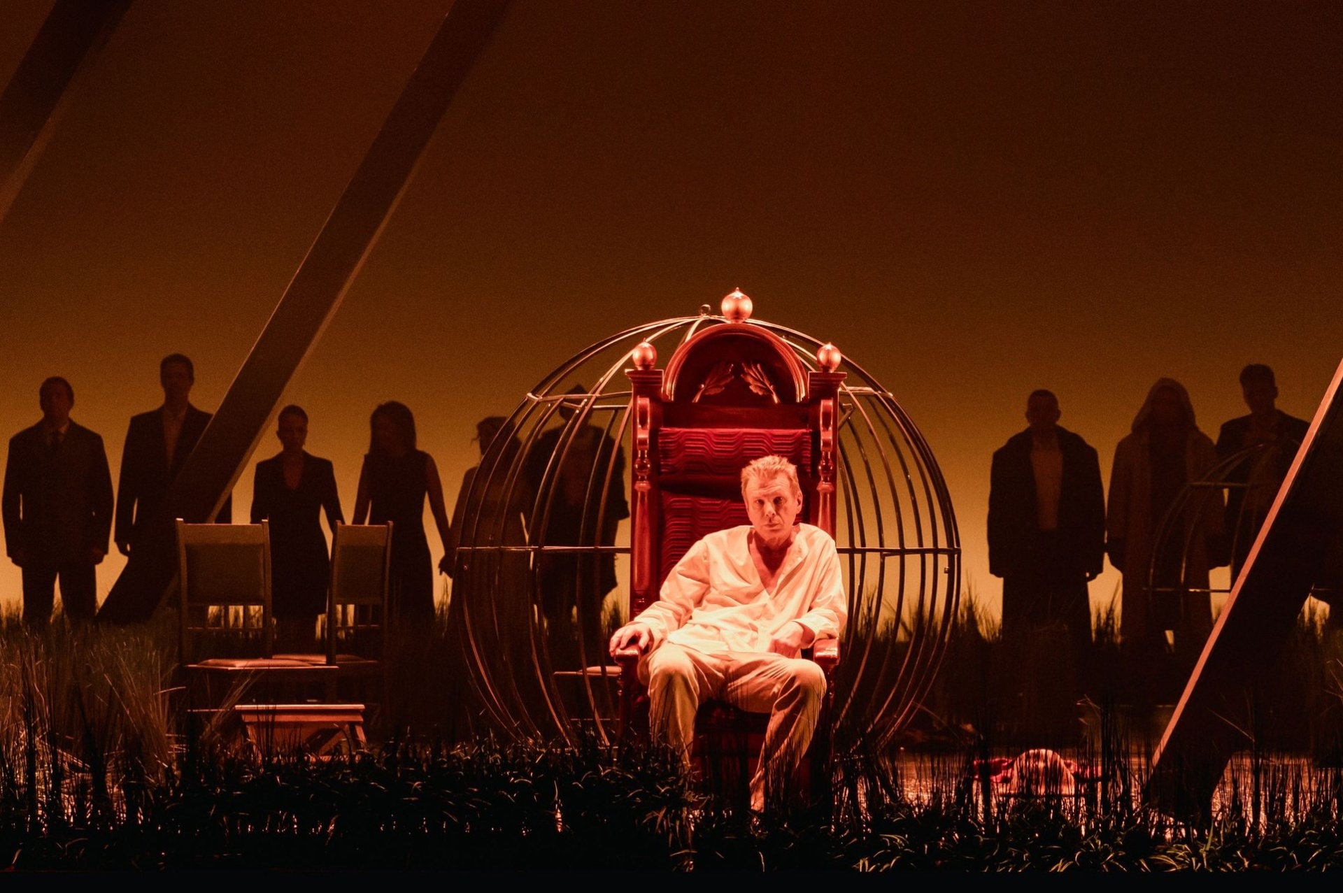 Король Лир в краевом театре драмы_Кирилл Ботев.jpg