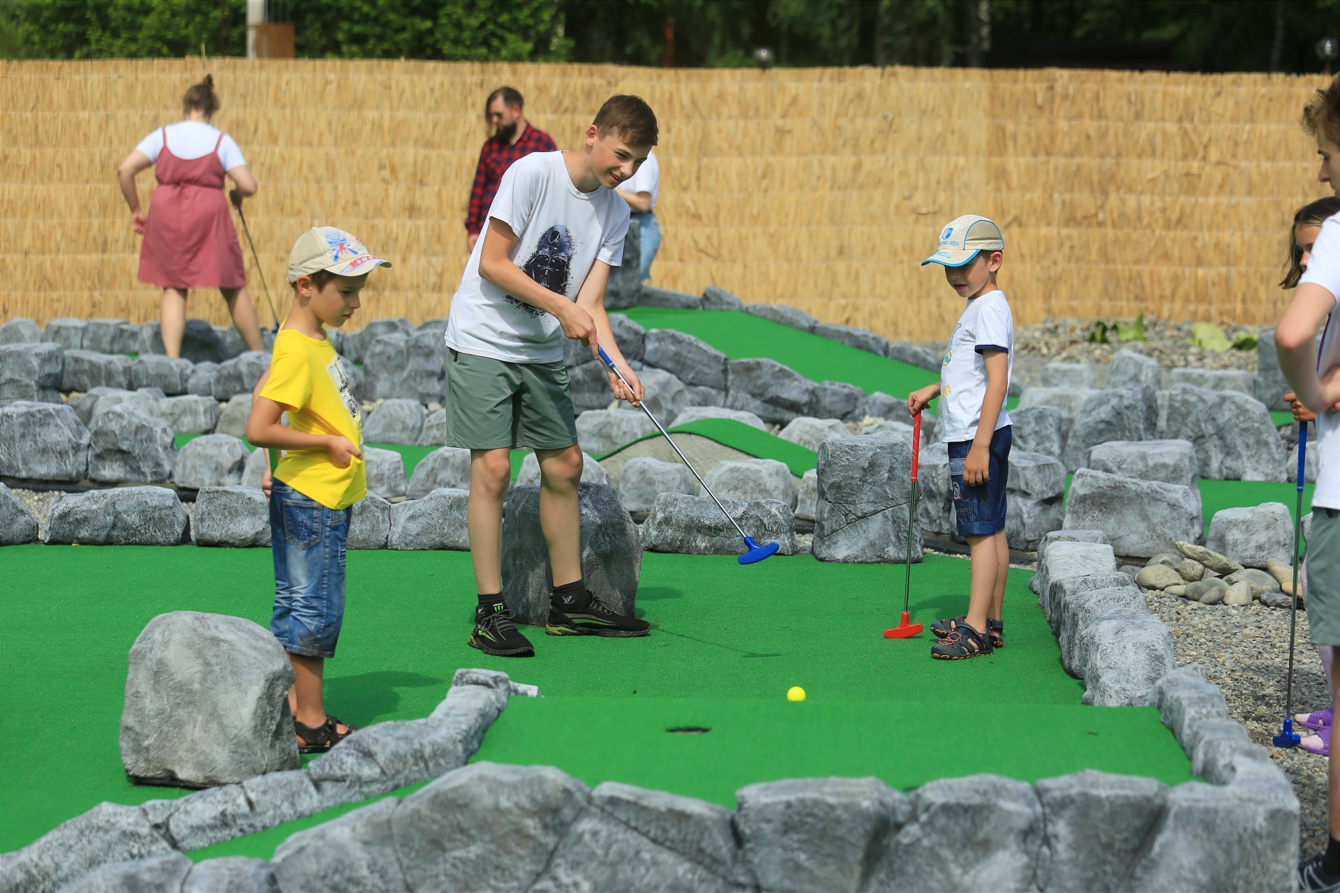 Мини-гольф_Золотые ворота (2).jpg