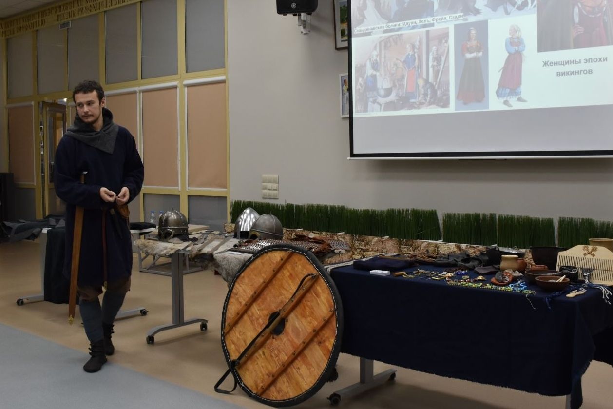 лекция о викингах в Шишковке_akunb.jpg