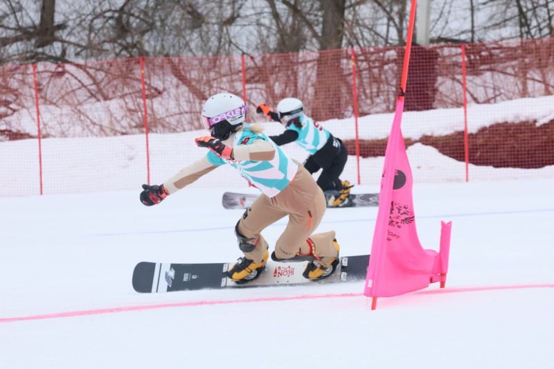участницы соревнований по сноуборду_параллельный слалом_Александр Черный_altaisport.ru.jpg
