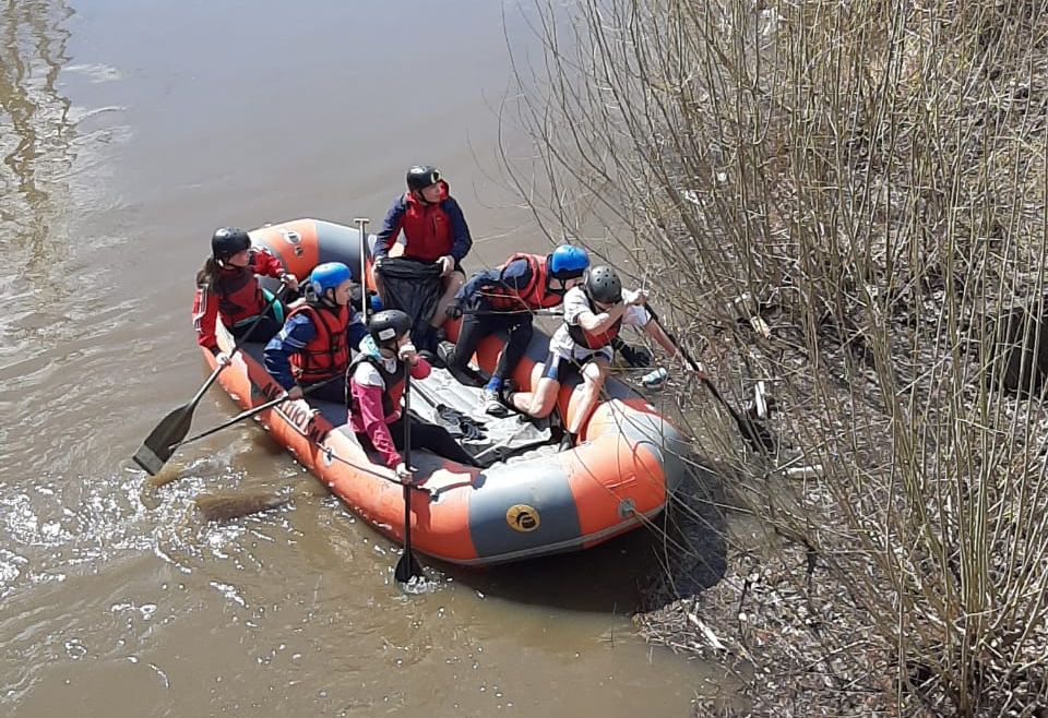 акция Чистые реки Алтая на берегах Барнаулки_Марина Танкова.jpg