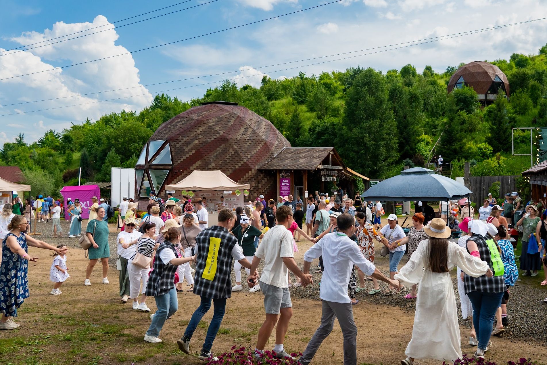 хоровод на фестивале Ах! Фест_Дмитрий Днепровский.jpg