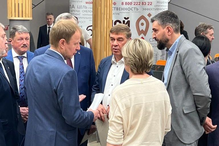 участники Конгресса предпринимательских объединений ААлтайского края_asp22.ru.jpg