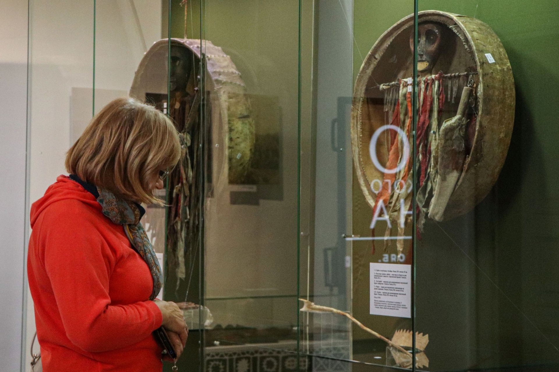 выставка Эхо шаманского бубна в АГКМ_agkm1823.jpg