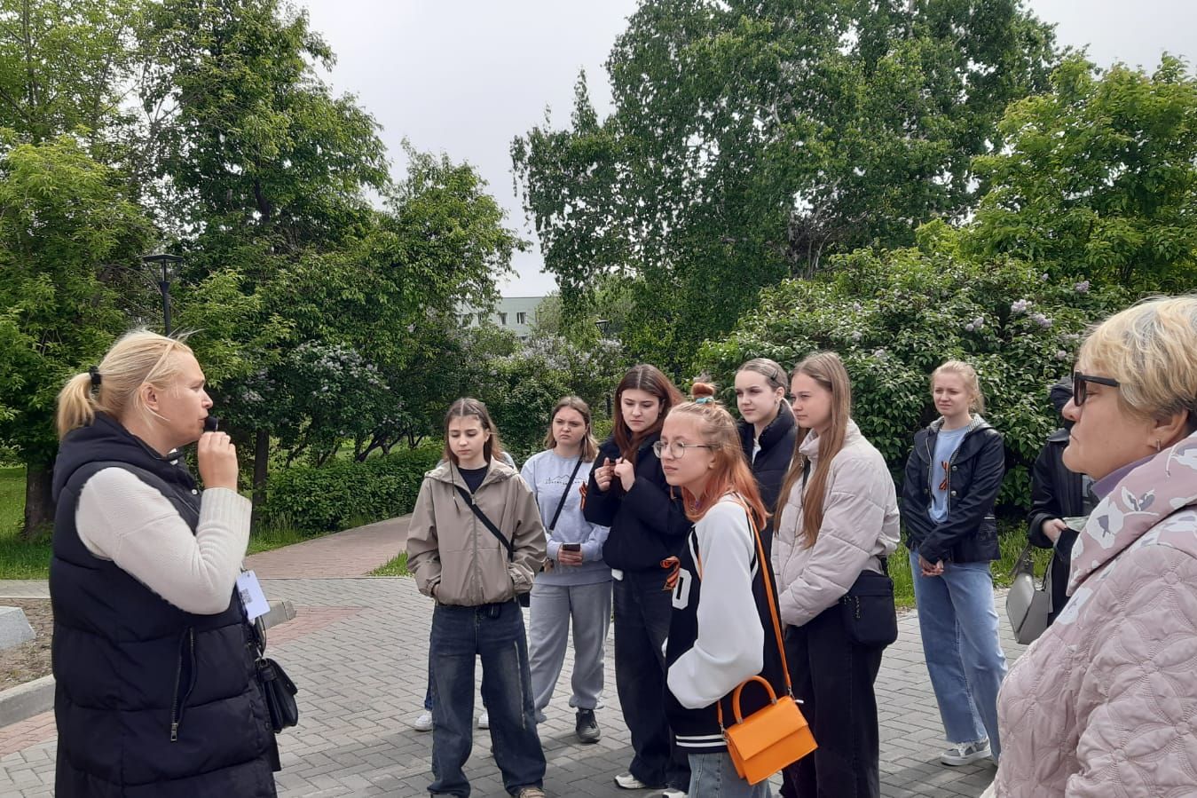 первые участники квеста Барнаул город трудовой доблести_Лидия Дашкова.jpg