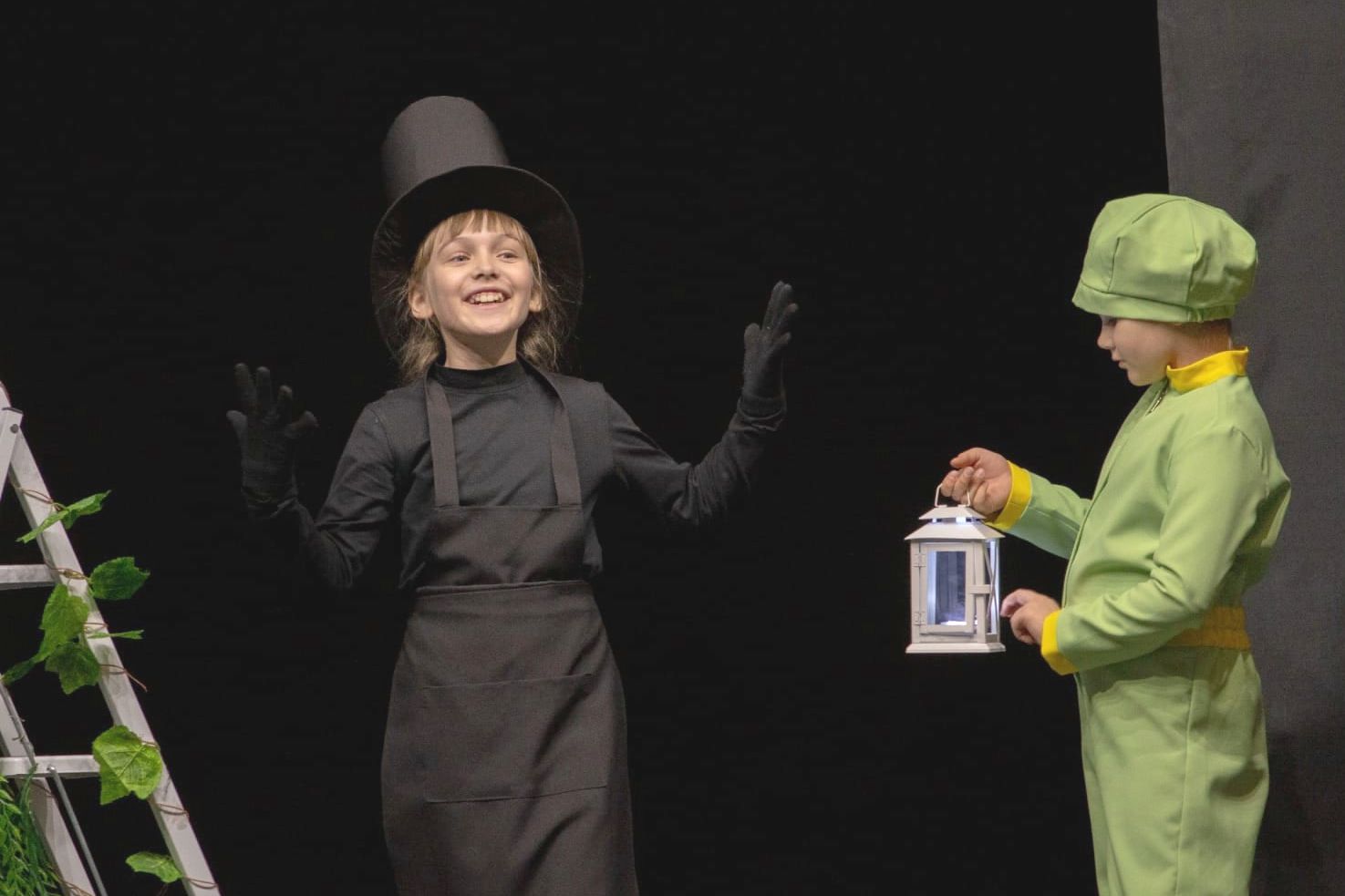 спектакль театральной студии ТаланТы_gmilika.jpg