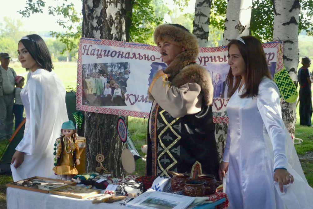 участники фестиваля кумандинской культуры_Александр Кабаков_otzovitesk.jpg