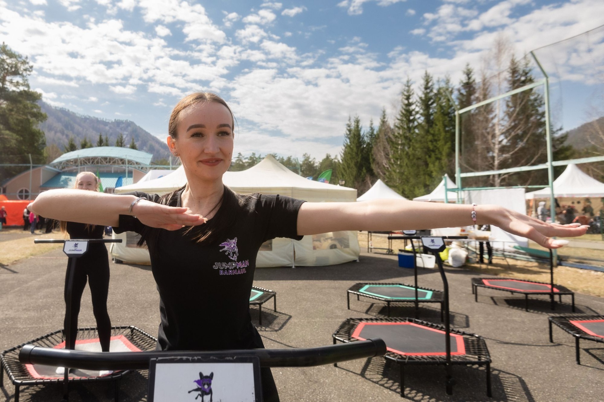 спортивная площадка фестиваля Цветение маральника_Сергей Богомолов.jpg