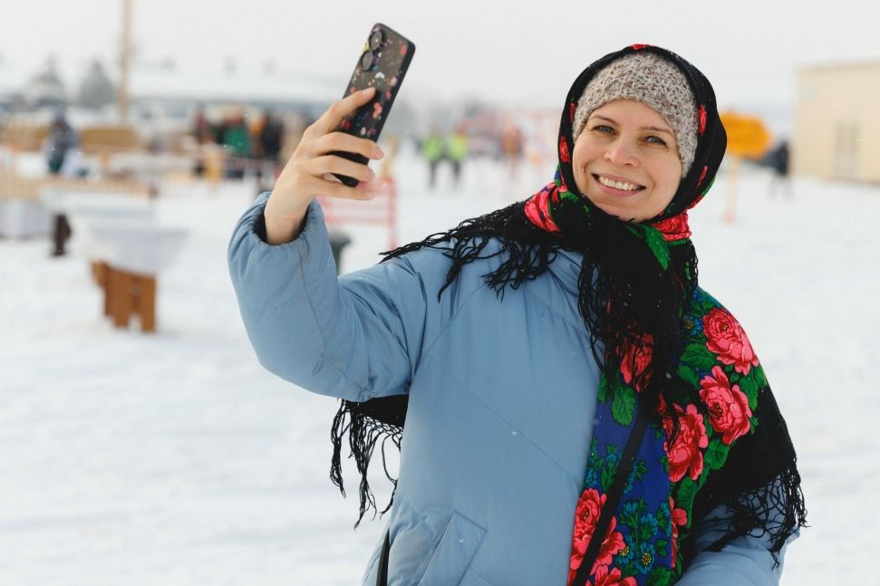 гостья Сибирской Масленицы_Евгений Петров.jpg