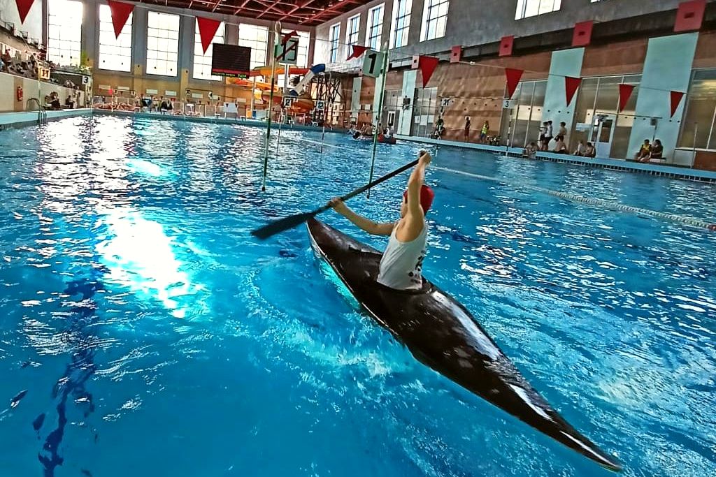 соревнования на каяках в бассейне Заря_Елена Костина.jpg соревнования на каяках в бассейне Заря_Елена Костина.jpg