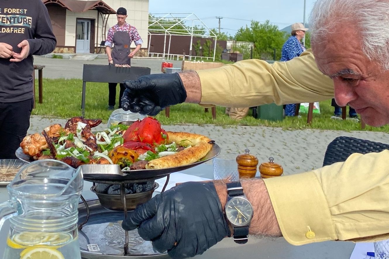 призер фестиваля шашлыков-2024 в Белокурихе_podslushano_belokuriha.jpg