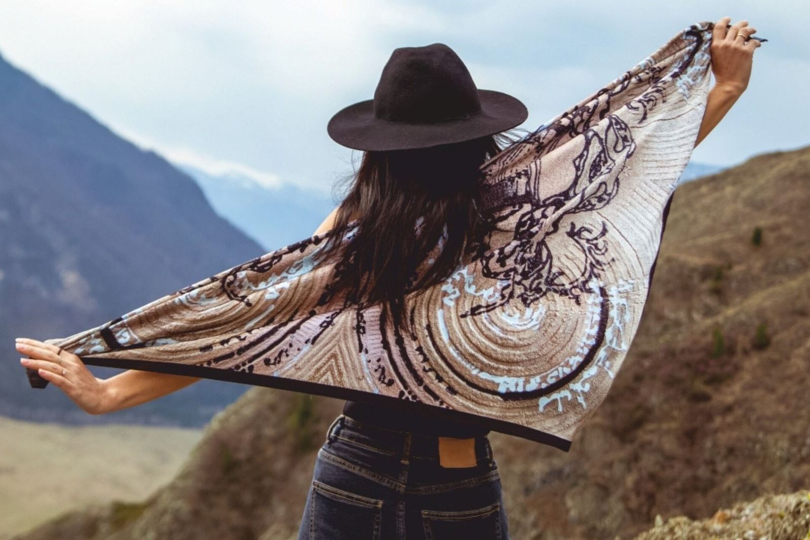 коллекция авторских платков Марины Уткиной Рождение солнца_MAR.UT.jpg