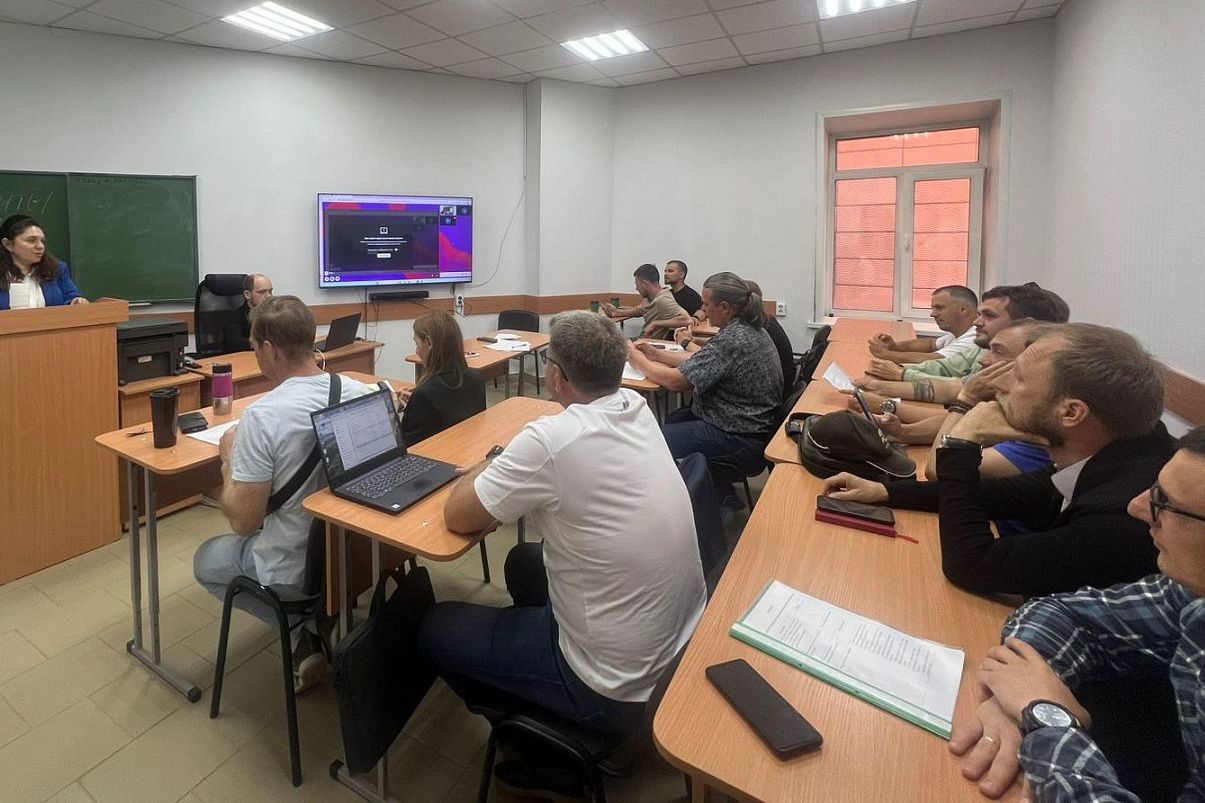 слушатели первого потока переподготовки инструкторов-проводников в АлтГУ_asu.ru.jpg