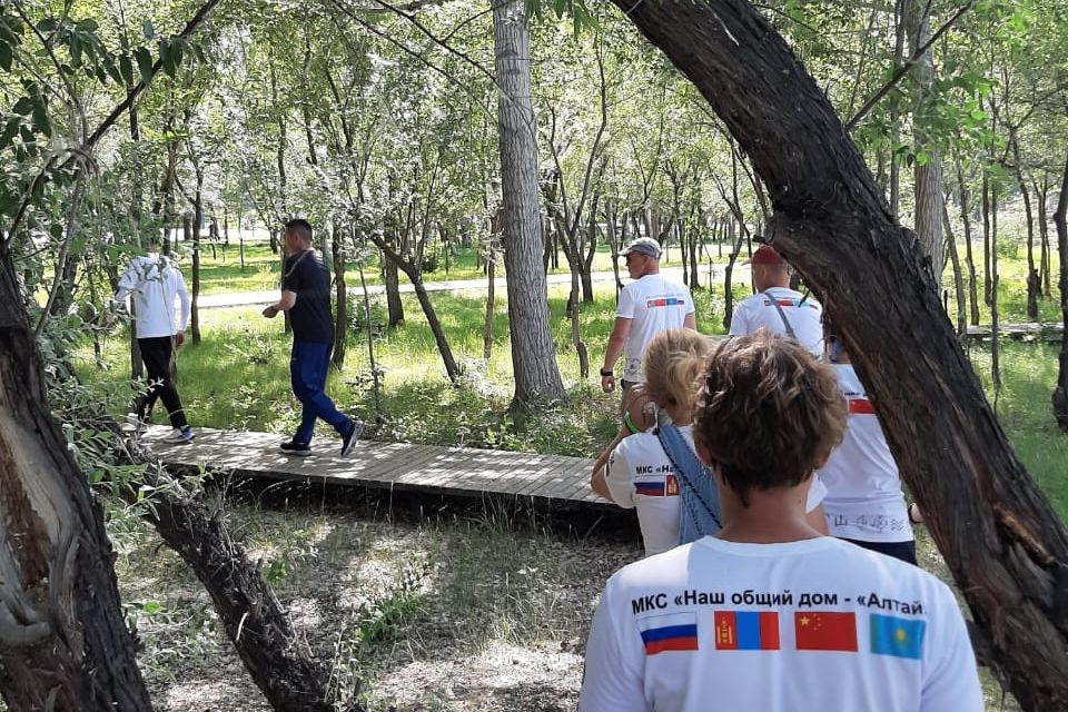 делегация фестиваля Большой Алтай в национальном парке Китая Хом-Канас_Great Altai.jpg