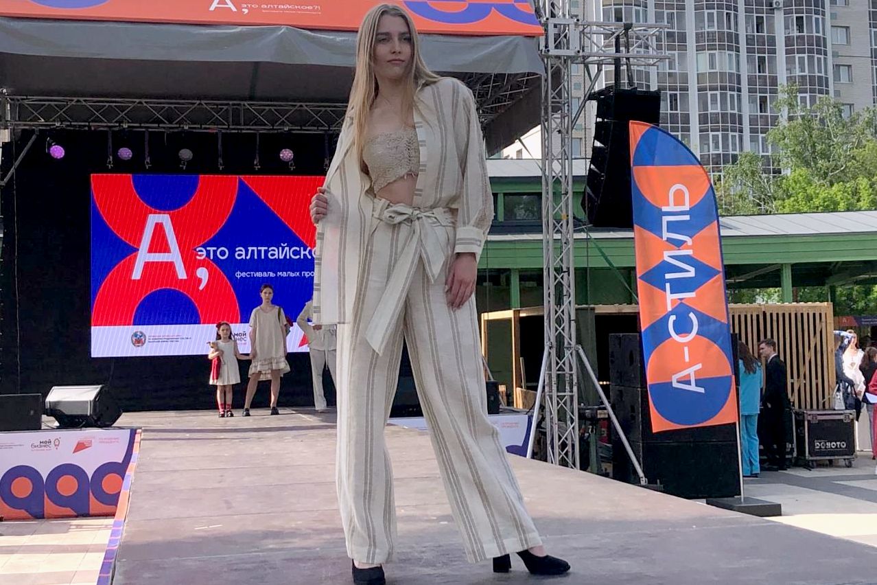 модное дефиле фестиваля А - это алтайское_altsmb22.jpg