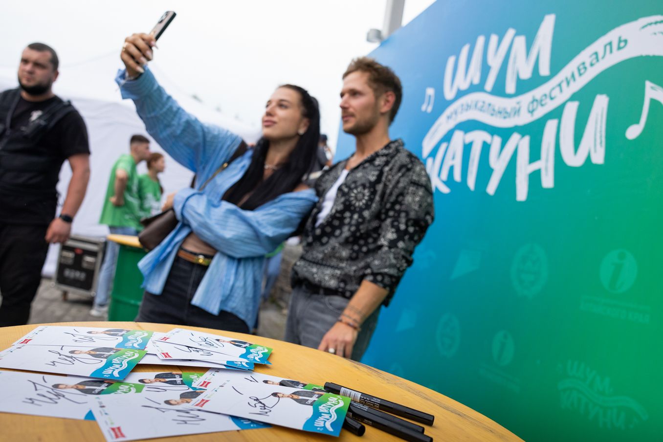 автограф-сессия фестиваля Шум Катуни_Всеволод Клещев.jpg