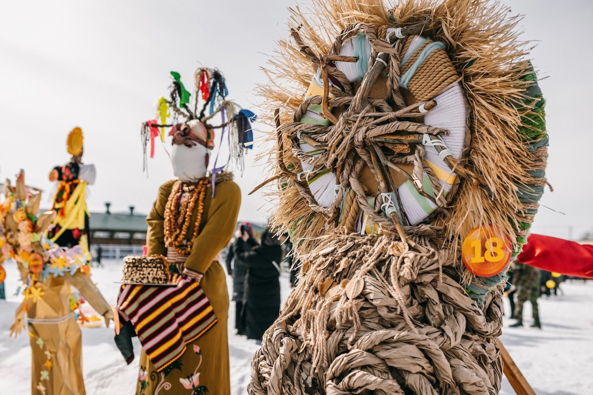 конкурсное чучело Наша Масленица_sibmaslenica.jpg