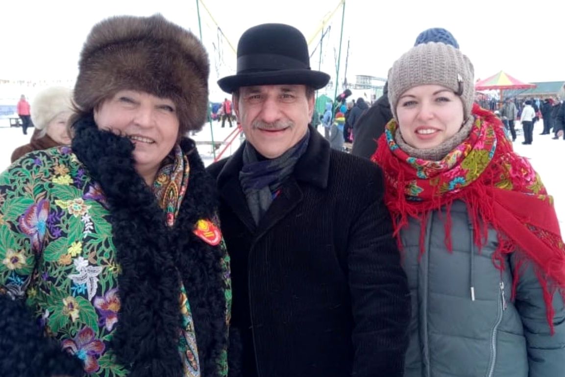 Геннадий Шаталов с организатором Сибирской Масленицы_gshatalov1966.jpg