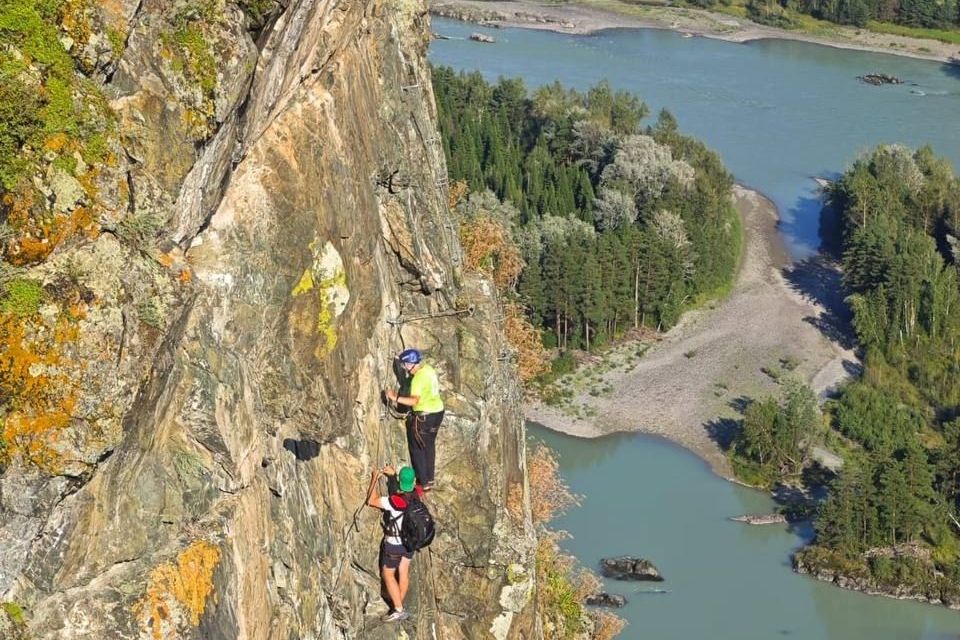 участок трассы виа-феррата Зеленый дракон_drakonviaferrata.jpg участок трассы виа-феррата Зеленый дракон_drakonviaferrata.jpg