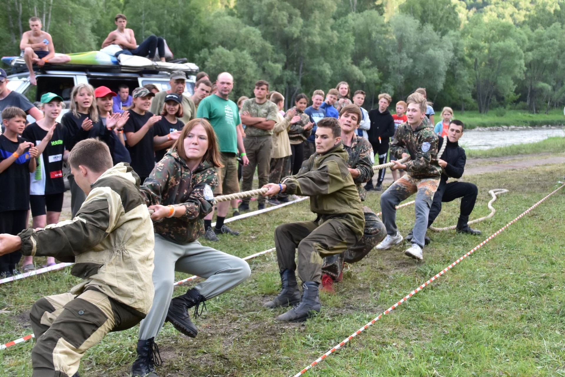 перетягивание каната на фестивале Песчаная_Виктор Белых.jpg