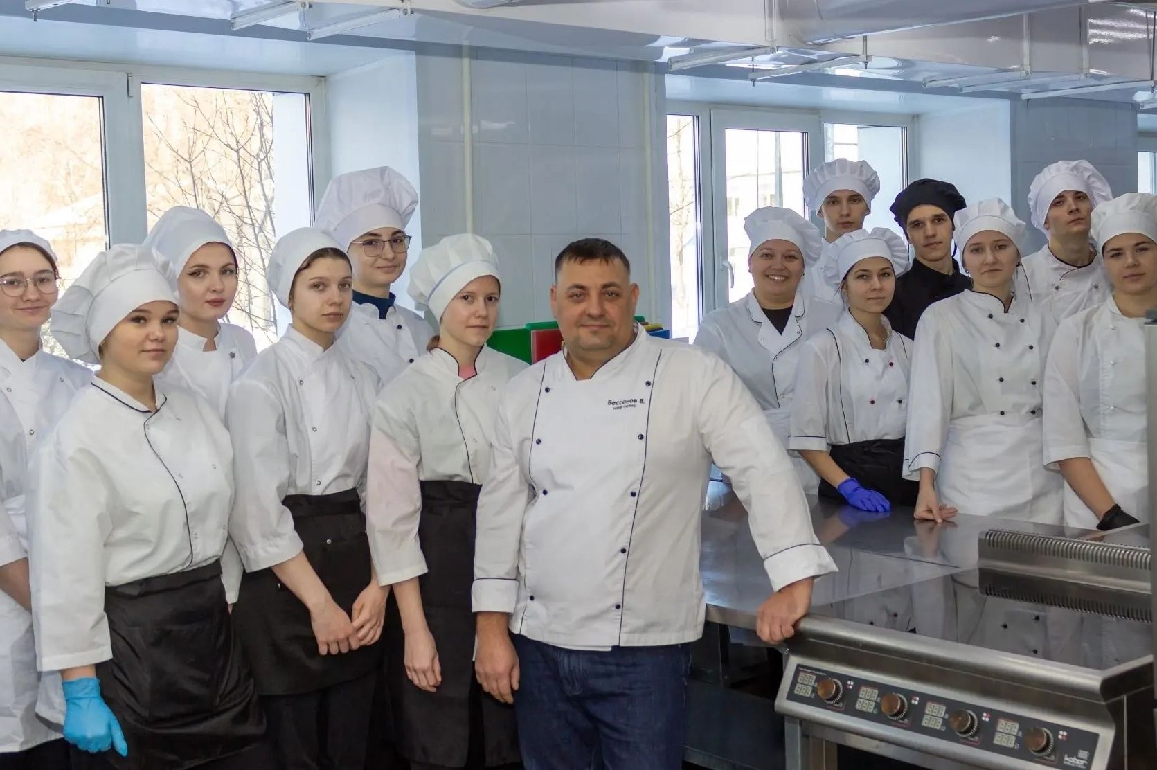 команда проекта Мастер региональной кухни России из Алтайской академии гостеприимства _aag_professionalitet.jpg команда проекта Мастер региональной кухни России из Алтайской академии гостеприимства _aag_professionalitet.jpg
