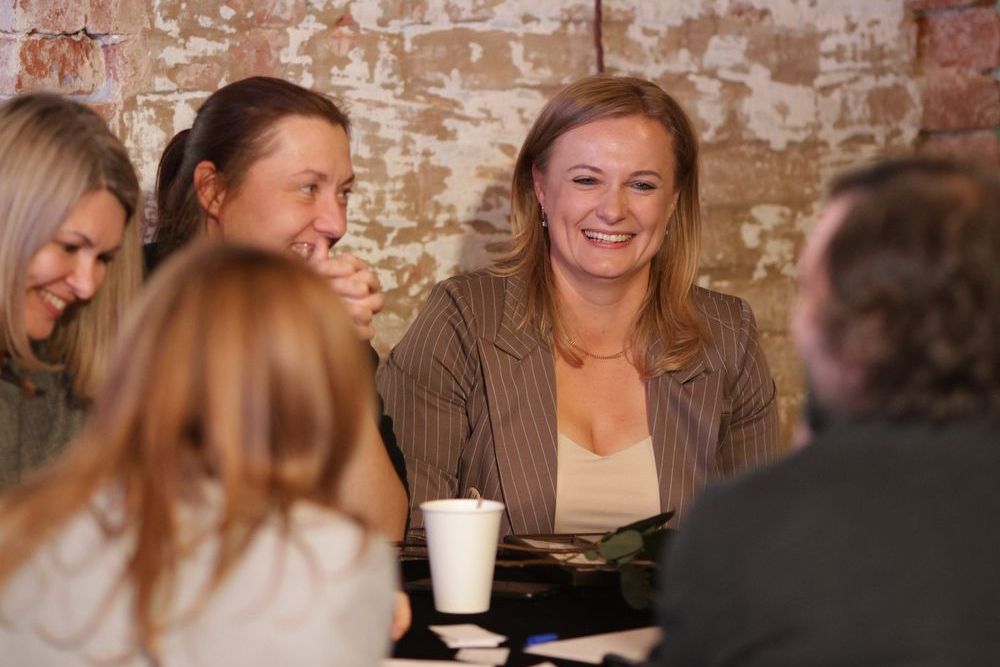 участники игры Что Где Когда в День туризма_Евгений Петров.jpg