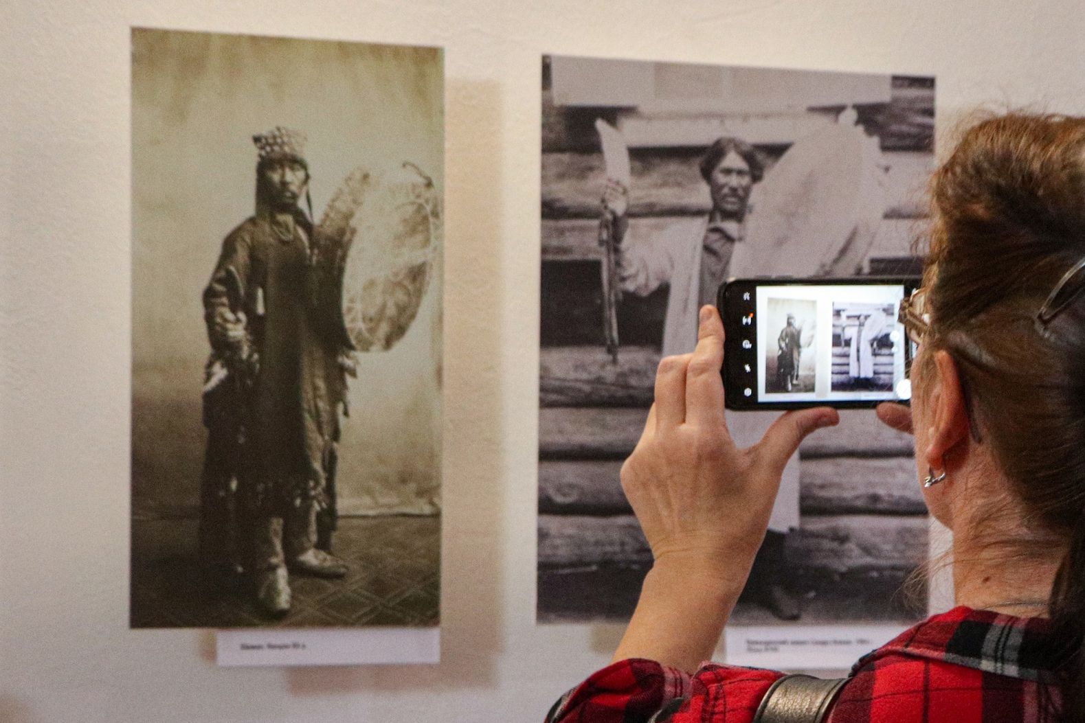 на выставке Эхо шаманского бубна_agkm1823.jpg