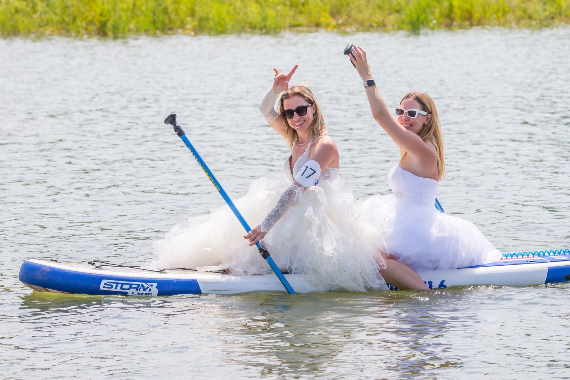 участницы водного карнавала САПряжение_Владимир Вдовин.jpg