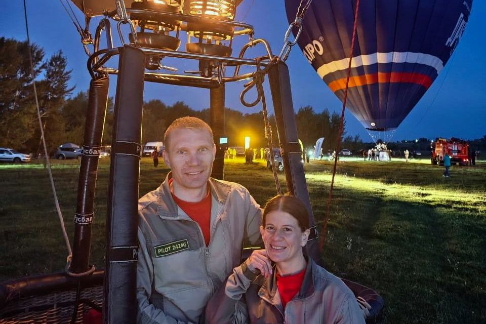 Иван и Наталья Ярцевы партнеры рекорда_Федора Конюхова и Ивана Меняйло_VzletaiAltai2.jpg Иван и Наталья Ярцевы партнеры рекорда_Федора Конюхова и Ивана Меняйло_VzletaiAltai2.jpg