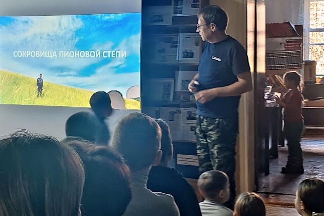 показ фильма Сокровища природы Кытмановского района_family_club_22.jpg