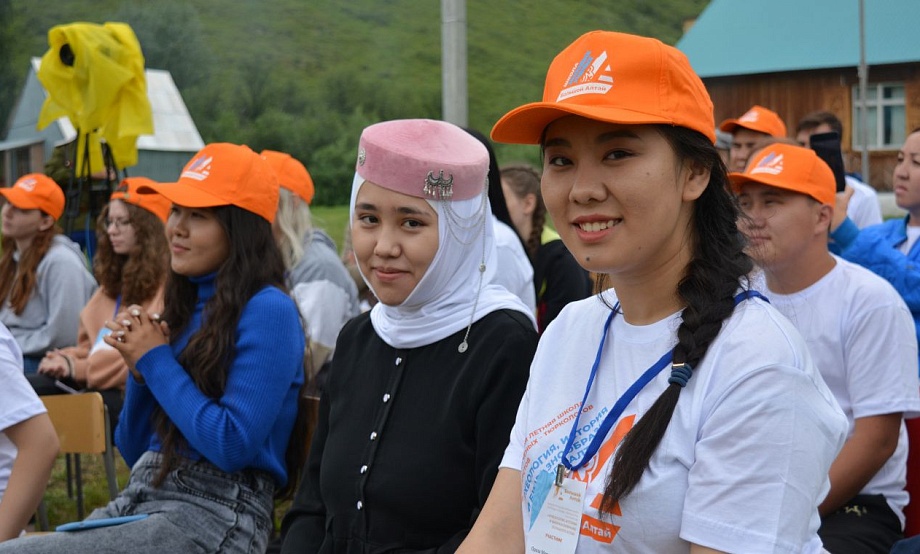 Молодых тюркологов и алтаистов соберут в Чарышском районе на занятия Международной летней школы «Большой Алтай»