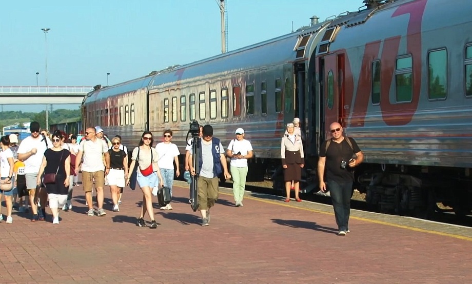 Первые пассажиры нового туристического поезда «Путешествие к местами силы» посетили Алтайский край