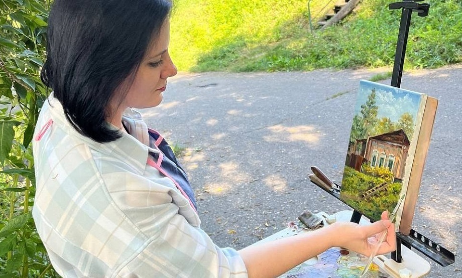 «Уходящая красота, хранящая историю и тепло рук» экспонируется в «Шишковке». Ее автор – гость встречи «Я – художница»