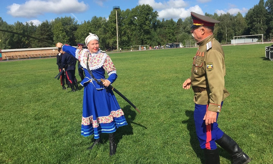 Хороводы и фланкировка саблями, забеги на гору и встреча книжного комьюнити: топ-5 идей на выходные в Алтайском крае