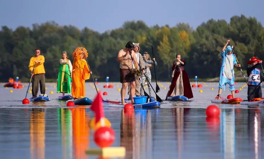 Себя показать – на других посмотреть: участники первого карнавала на воде «Алтайской регаты» готовятся к следующему