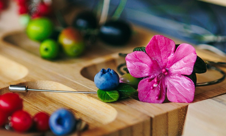 На ярмарке мастеров фестиваля-открытия туристического сезона найдем секретные новинки, образы Алтая и цветущего маральника